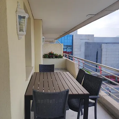 Homelystay - Marbella, Marina Banus Lägenhet *