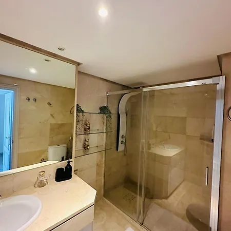 Homelystay - Marbella, Marina Banus ماربيا