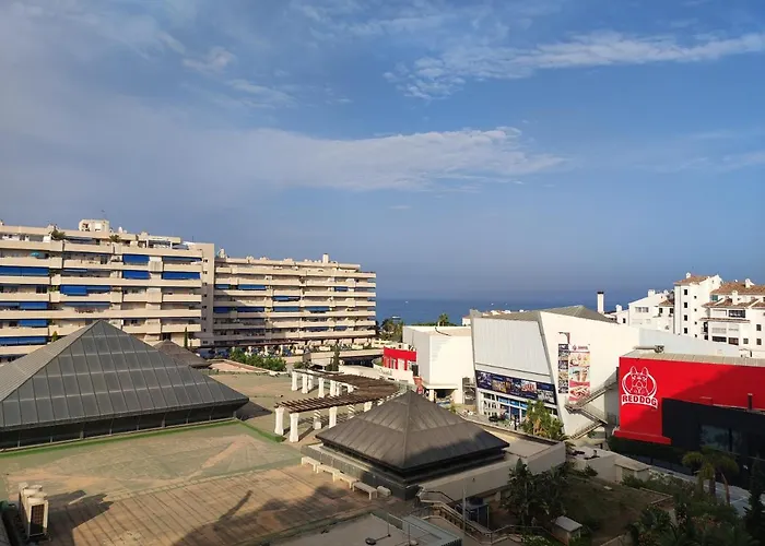 Homelystay - Marbella, Marina Banus Apartment