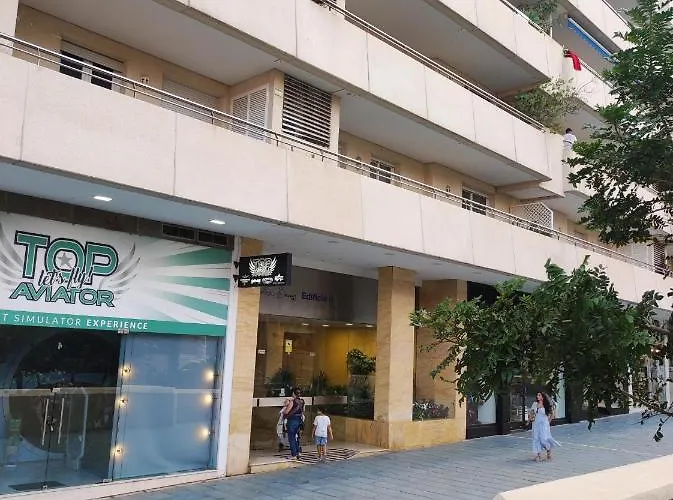 Homelystay - Marbella, Marina Banus Apartment *