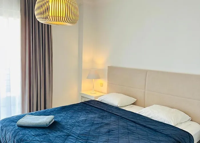 Homelystay - Marbella, Marina Banus Apartment *